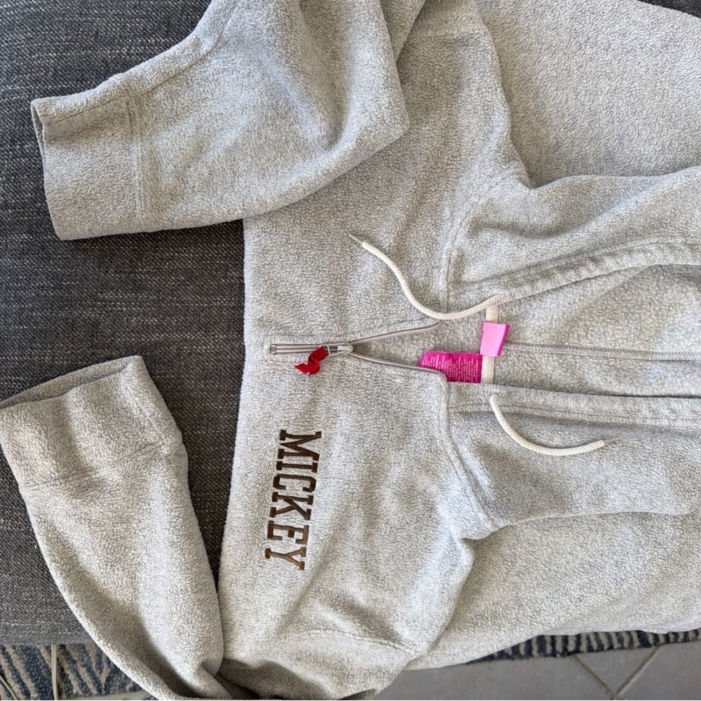 The Wonderful World of Disney Mickey Mouse Hoodie Sweatshirt- Grey Size 22/24 W - Picture 10 of 11